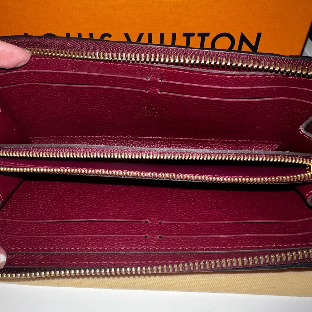 Louis Vuitton Clemence Wallet - Picture 8 of 16